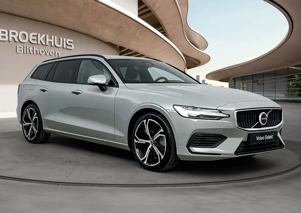 T6 AWD Plug-in Essential | Trekhaak | PDC V+A en camera | Stoel + Stuurverwarming | Extra getint glas | 19 inch LM |