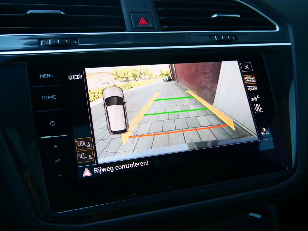 1.4 TSI eHybrid R-Line Business+ 245 Pk Automaat Navi / DAB / Apple Carplay / Camera / Stoelverwarming