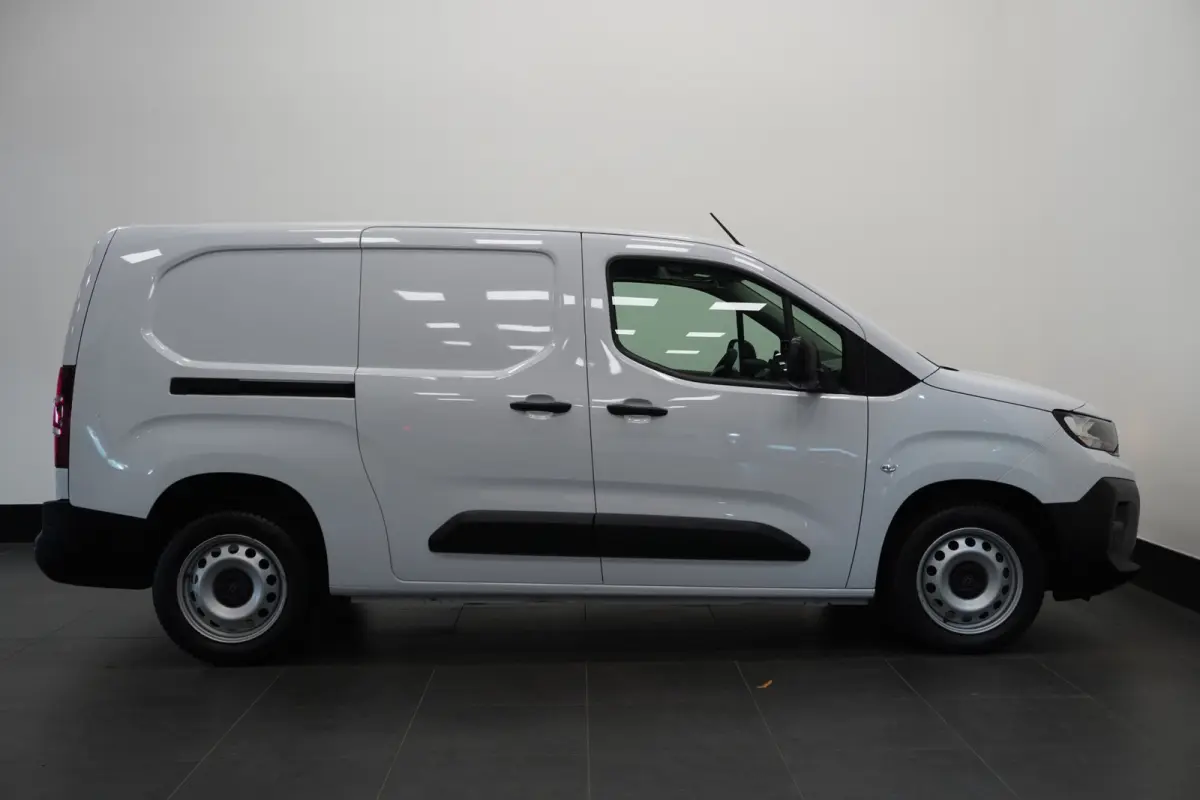 1.5 BlueHDi 102PK L2 EURO 6 - Airco - Cruise - Camera - €16.950,- Excl.