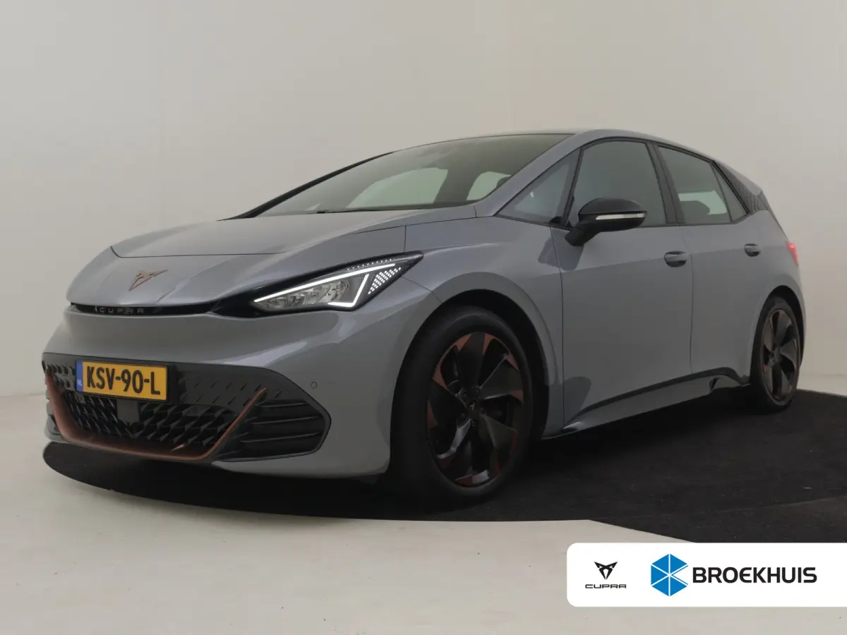 Copper Edition 82kWh l WLTP tot 556km! l Camera l Stoel/stuurverwarming l Half Leder l 19" l 231PK! l Parkeersensoren l Cr Control l Elektr. Inklapbare Buitenspiegels l Navi | DAB | LED