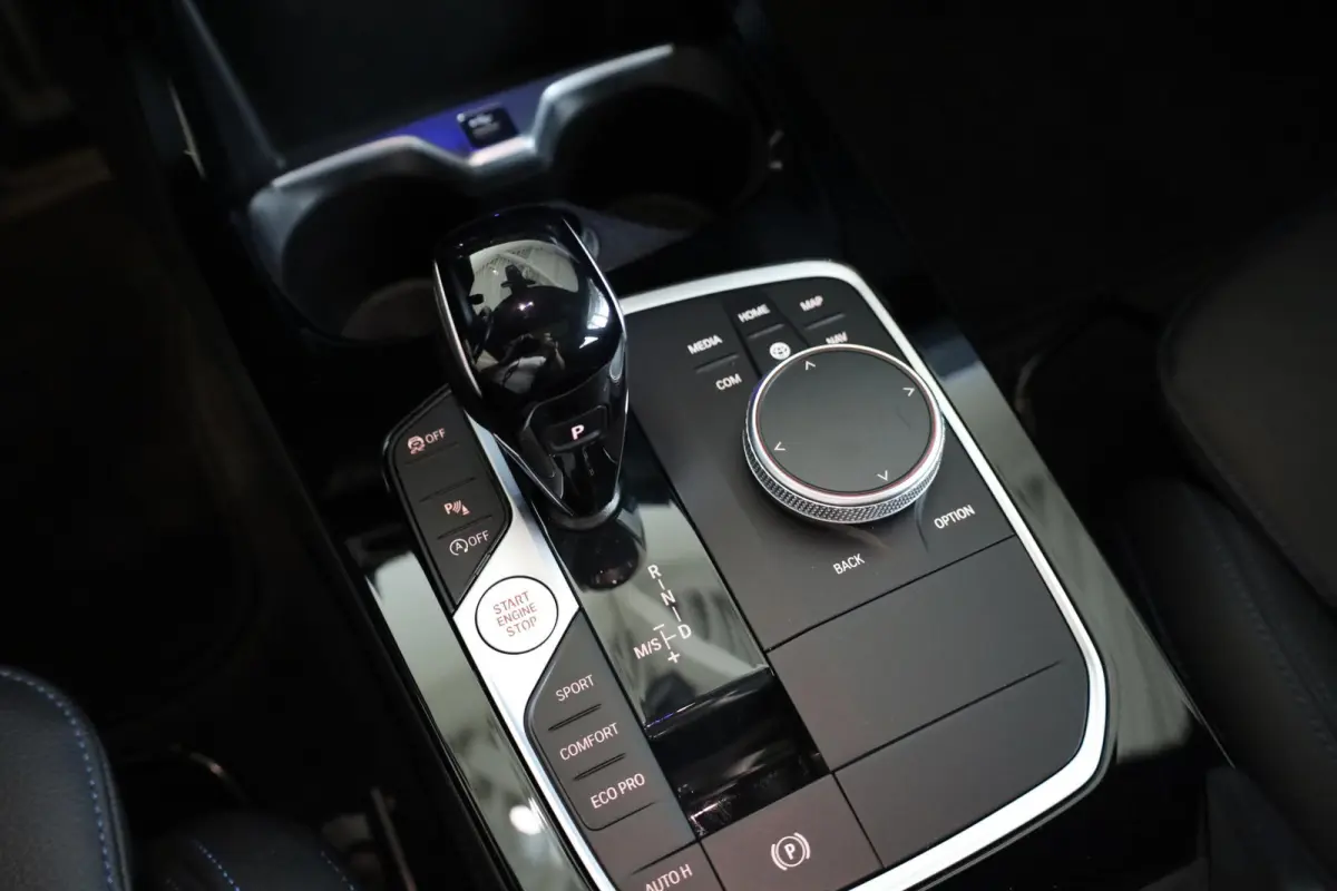 118i M Sport | Panoramadak Elektrisch | Getint Glas