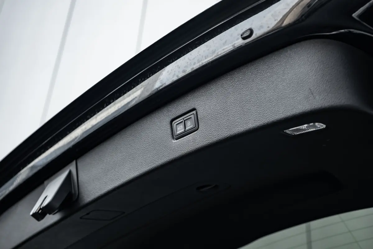 60 TFSI e quattro Pro Line S Competition 490 PK | Trekhaak | Vierwielbesturing | Super Sportstoelen | Head-up | B&O