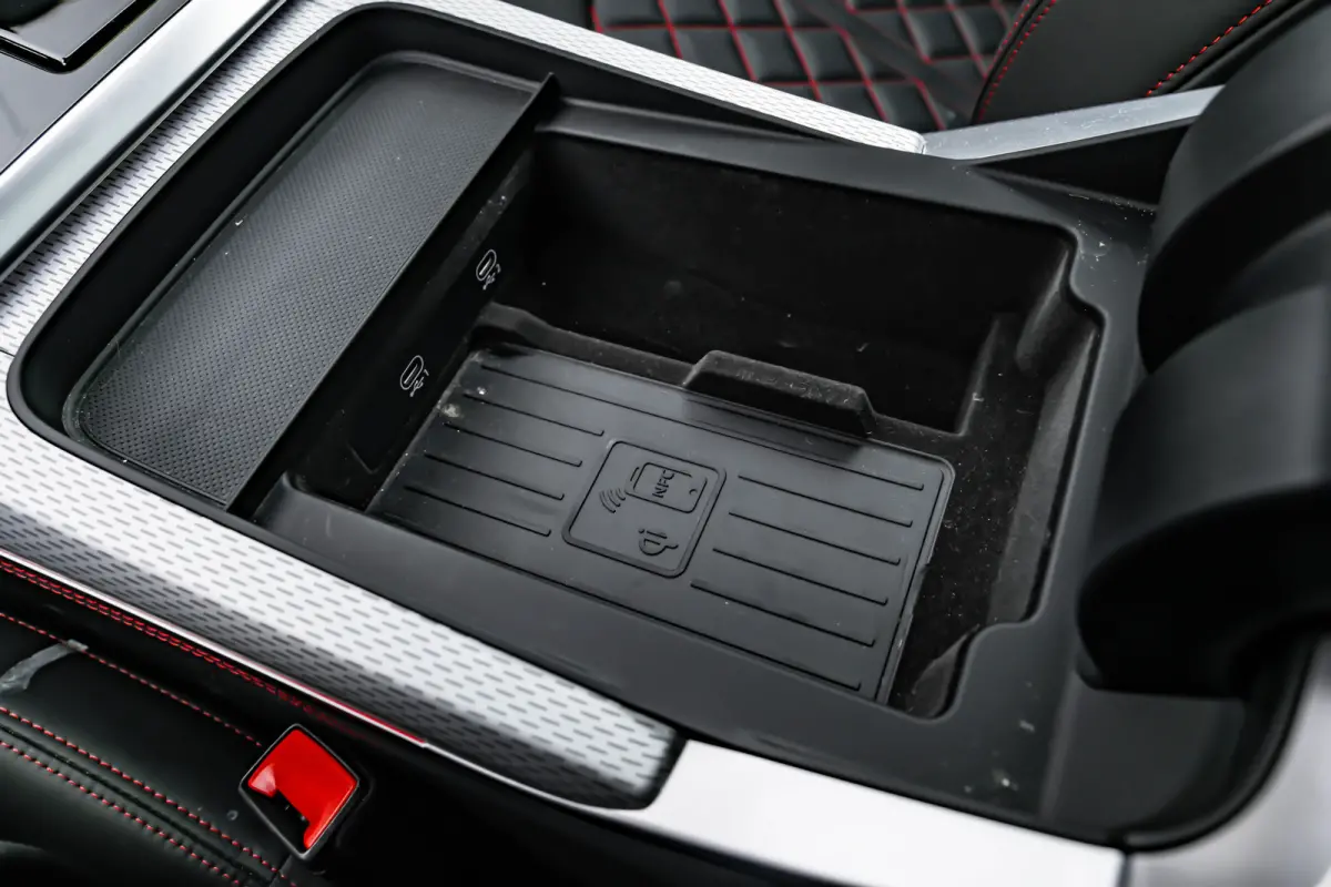60 TFSI e quattro Pro Line S Competition 490 PK | Trekhaak | Vierwielbesturing | Super Sportstoelen | Head-up | B&O