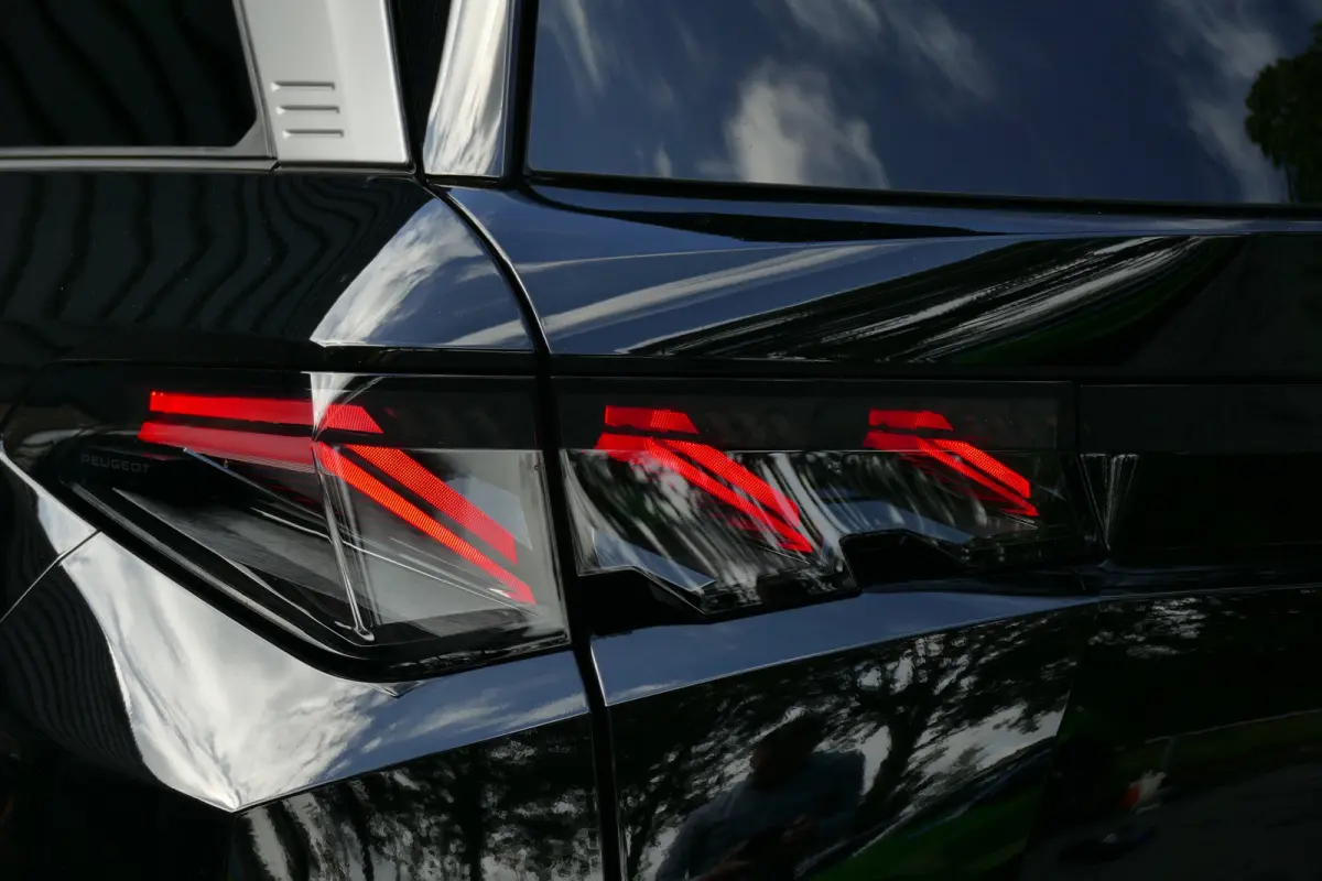 GT Exclusive - Elektrisch | Adaptieve cruise control met Stop&Go functie | LED 3D-achterlichten | Pack Safety Plus
