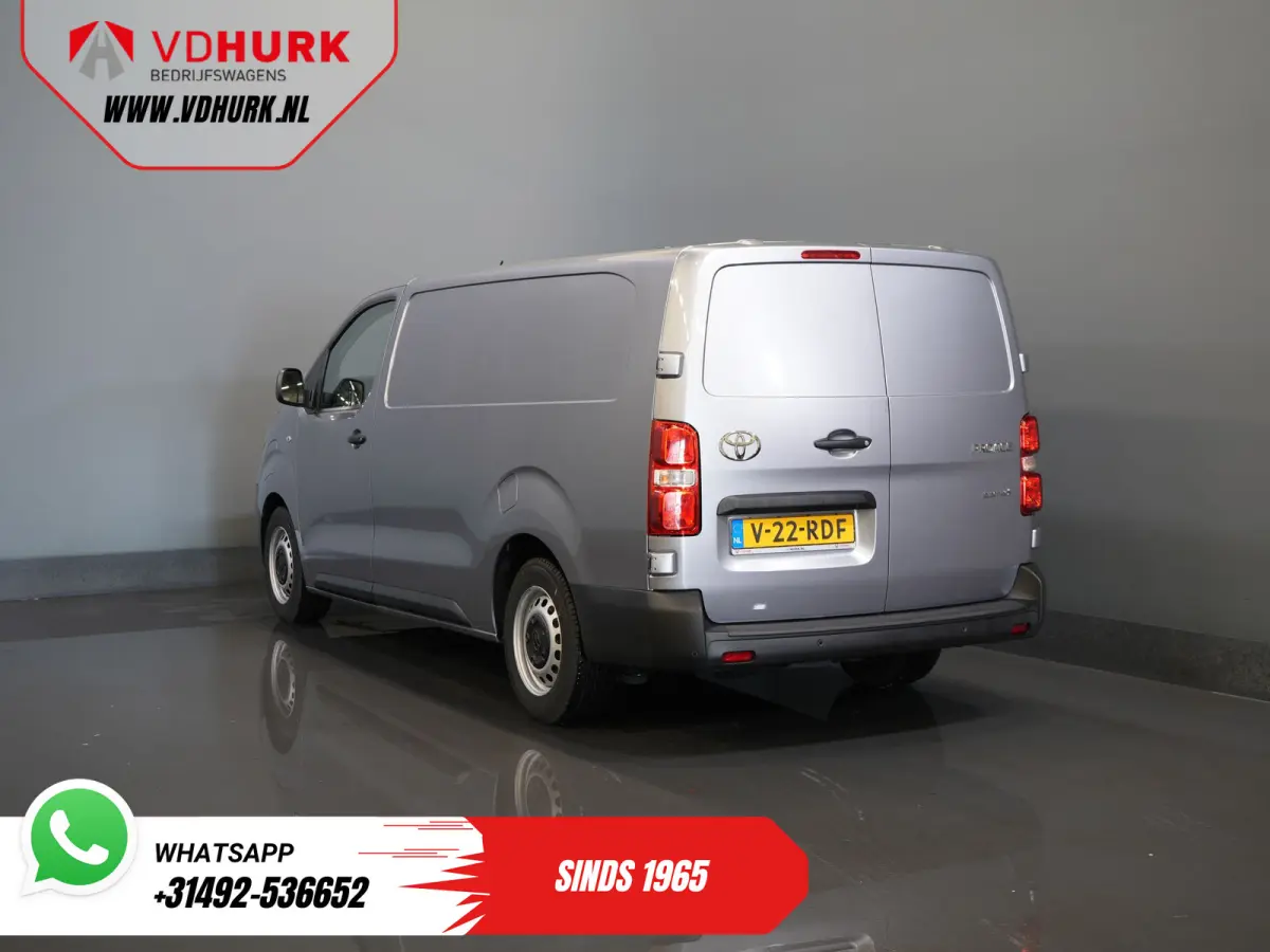 Worker L3 75 kWh 350 km WLTP Adapt.Cruise/ Stuurverw./ Snellader/ Carplay/ Camera/ PDC/ Airco