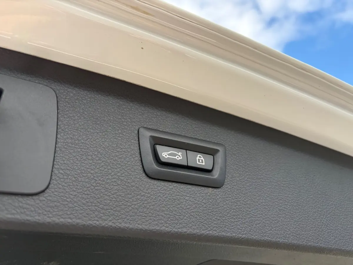 218i Automaat Leder LED Navi Cruise PDC e.Klep