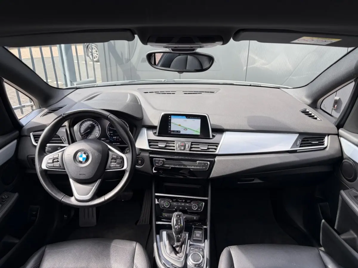 218i Automaat Leder LED Navi Cruise PDC e.Klep