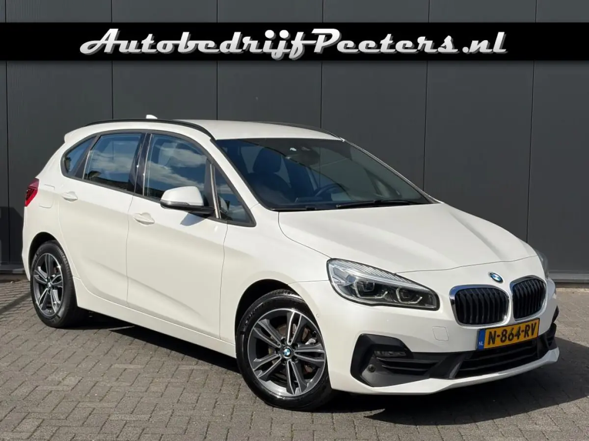 218i Automaat Leder LED Navi Cruise PDC e.Klep