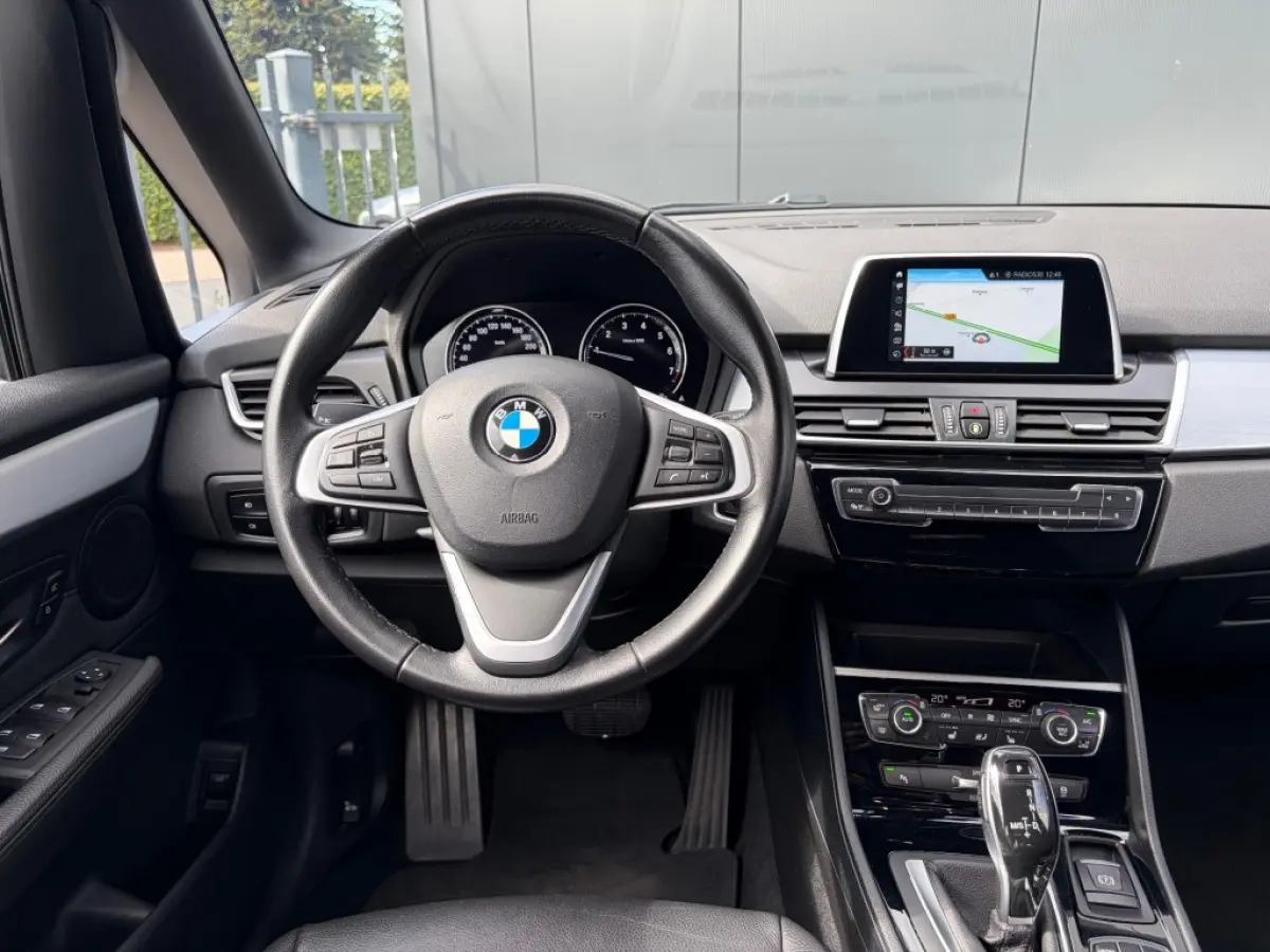 218i Automaat Leder LED Navi Cruise PDC e.Klep