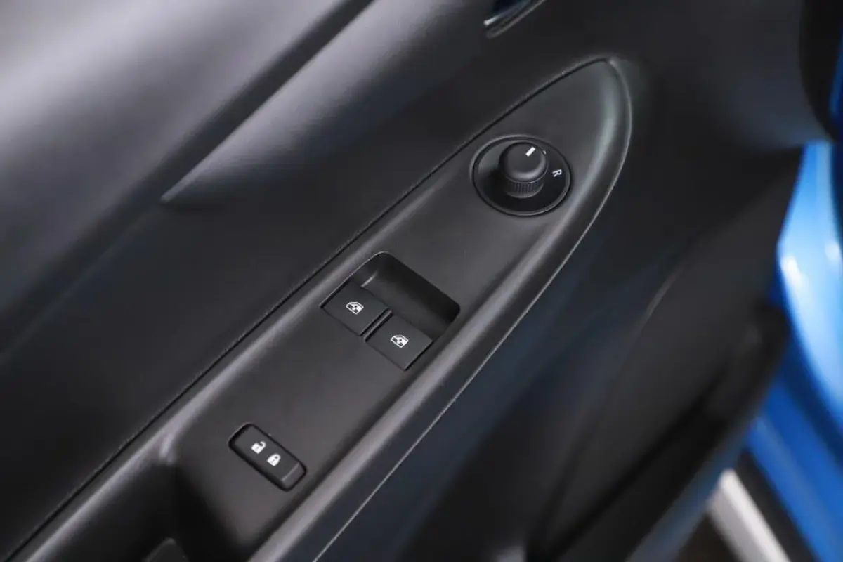1.0 Online Ed. rijklaarprijs CarPlay/Airco