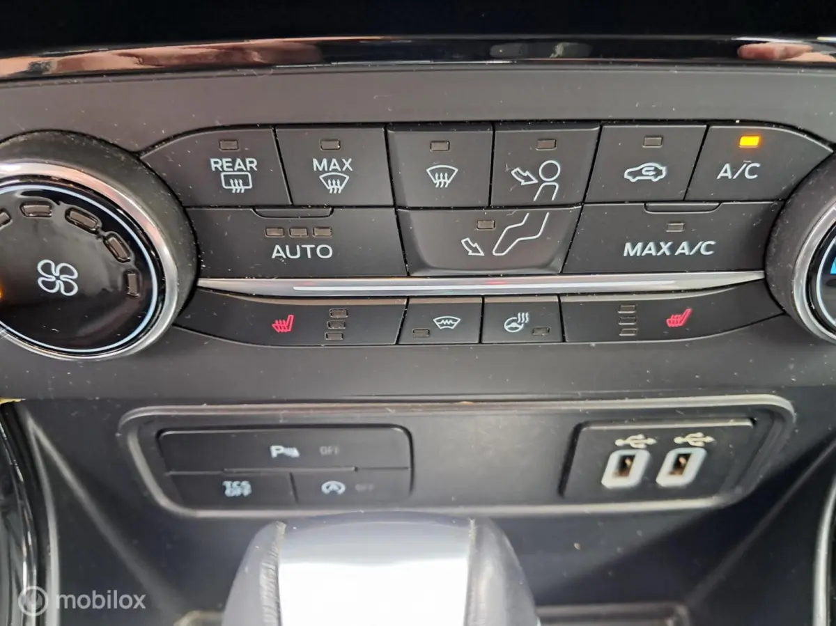 1.0 EcoBoost ST-Line Automaat!!