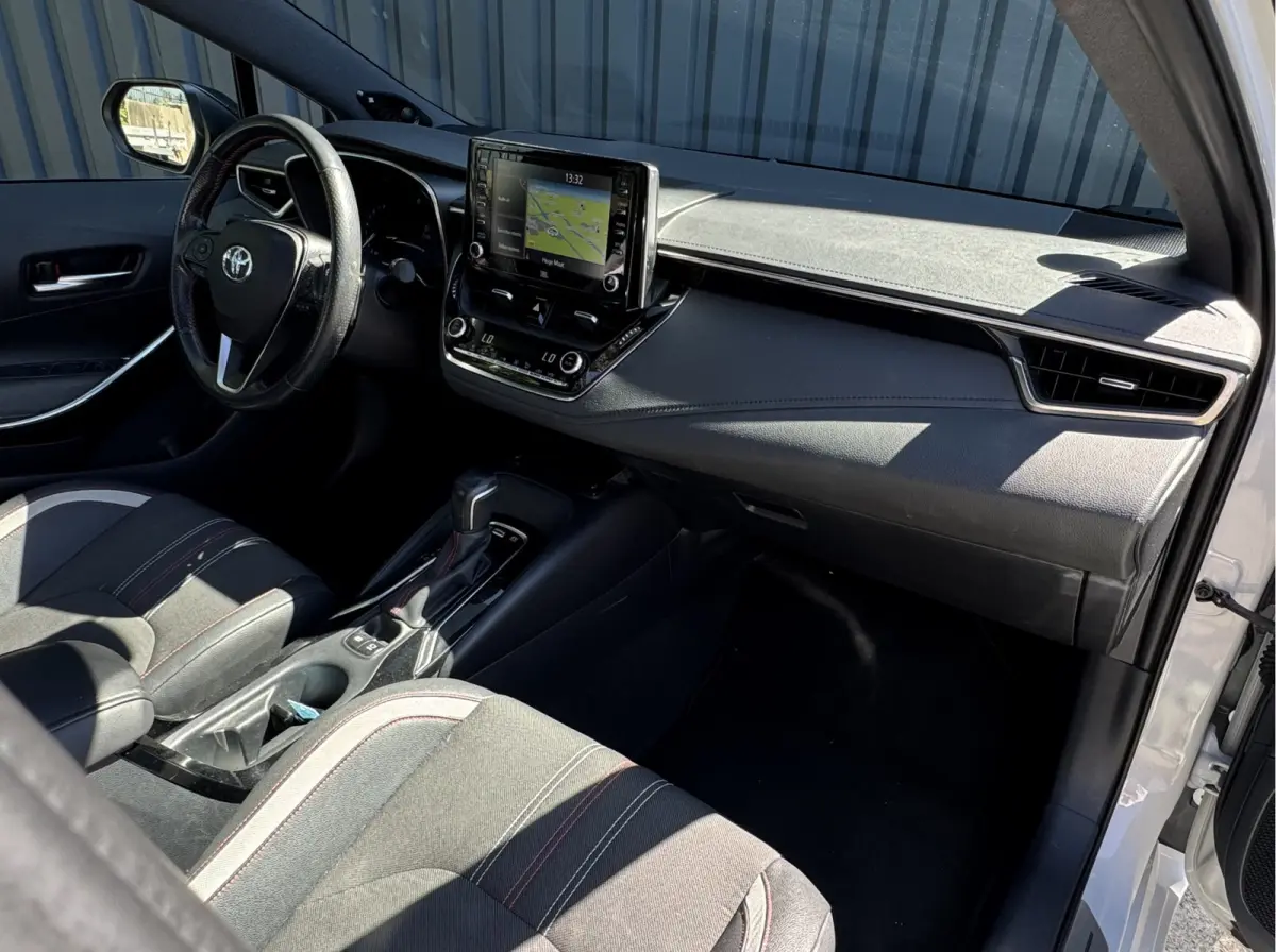 2.0 Hybrid GR-Sport Plus Panoramadak, Kuipstoelen, HUD