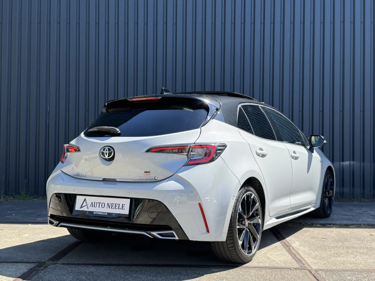 2.0 Hybrid GR-Sport Plus Panoramadak, Kuipstoelen, HUD