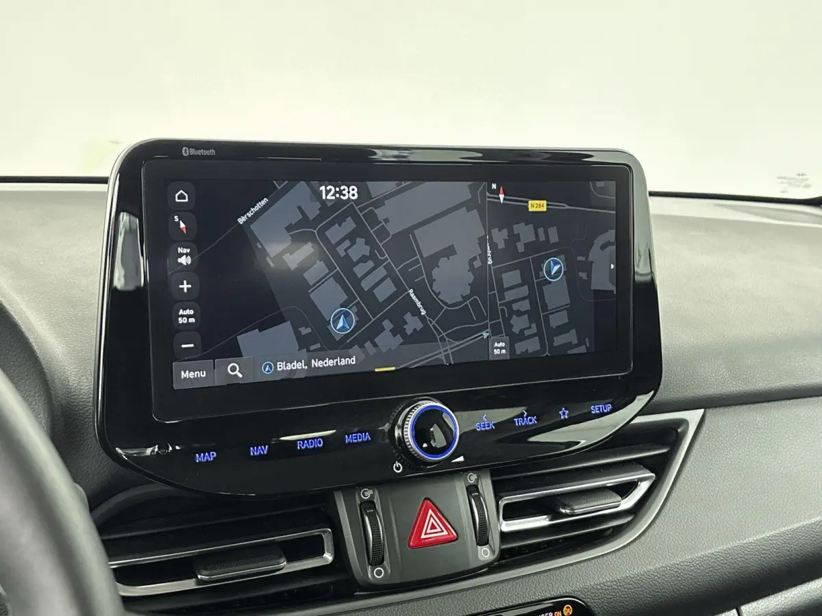 1.0 T-GDi MHEV Comfort Apple Carplay | Android Auto | Lane Assist | Cruise Control | Achteruitrijcamera | Parkeersensoren Achter | Navigatie