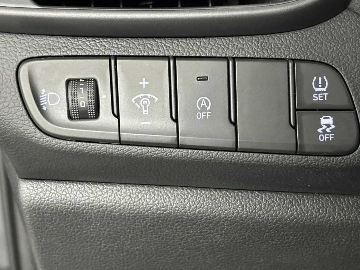 1.0 T-GDi MHEV Comfort Apple Carplay | Android Auto | Lane Assist | Cruise Control | Achteruitrijcamera | Parkeersensoren Achter | Navigatie