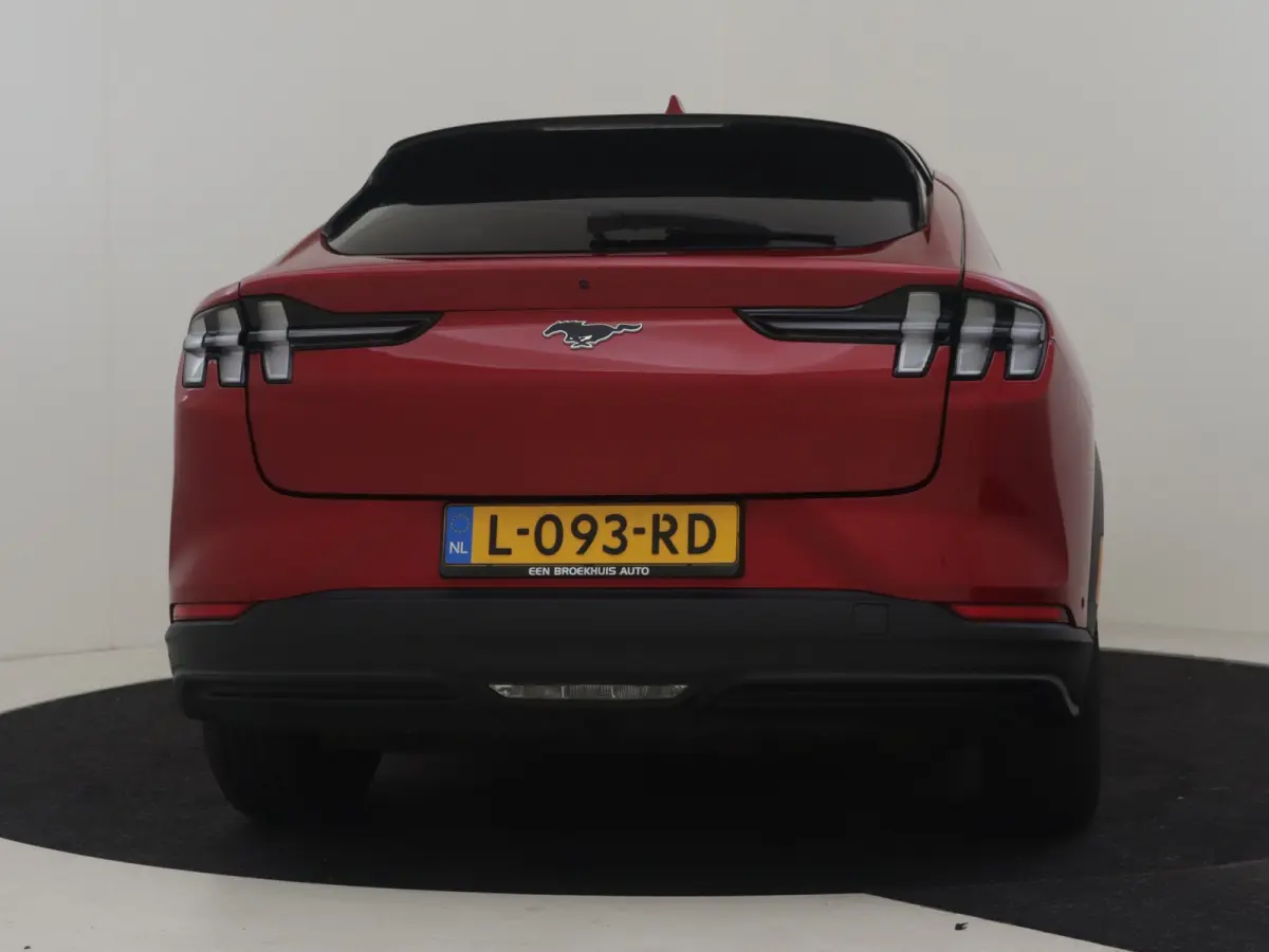 RWD 75 kWh l 1e Eigenaar l Leder l B&O Sound l SOH 95% l Keyless Entry l Verwarmd Voorruit l Camera l Elektr. Klep l