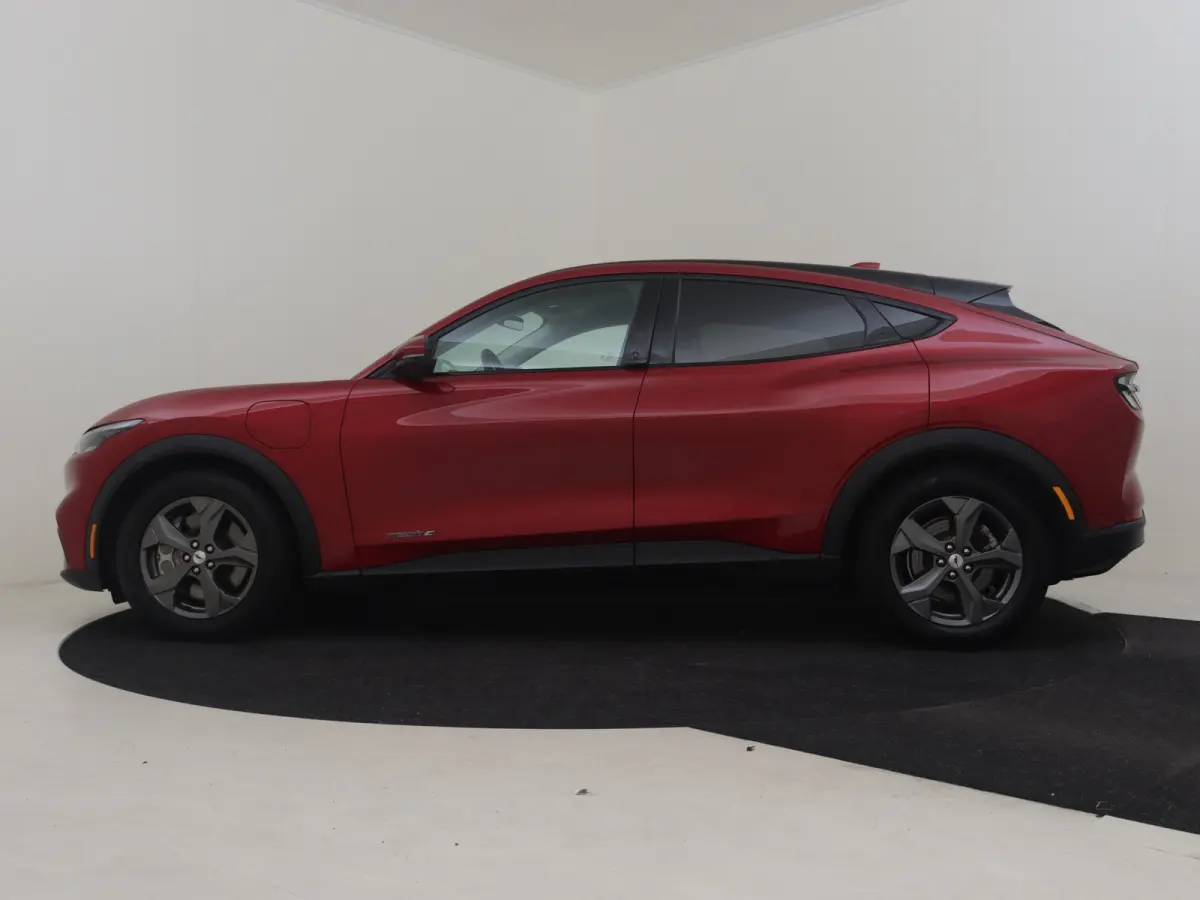 RWD 75 kWh l 1e Eigenaar l Leder l B&O Sound l SOH 95% l Keyless Entry l Verwarmd Voorruit l Camera l Elektr. Klep l