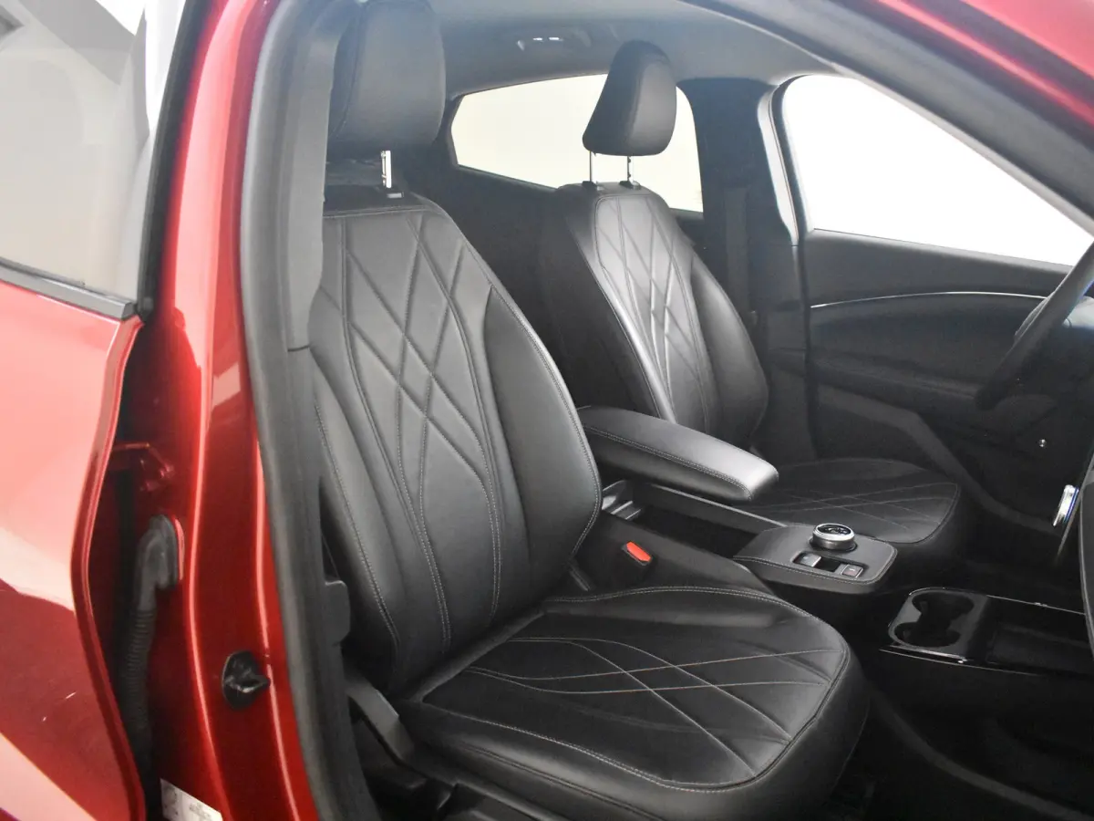 RWD 75 kWh l 1e Eigenaar l Leder l B&O Sound l SOH 95% l Keyless Entry l Verwarmd Voorruit l Camera l Elektr. Klep l