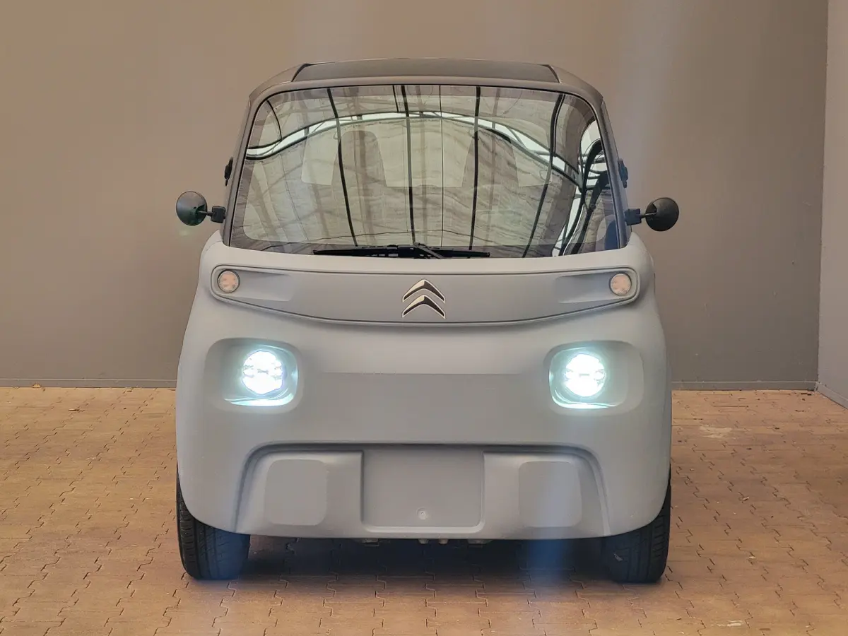 Brommobiel AMI Glazen Panorama Dak | Klapramen | LED | Lederen Bekleding | Kunstlederen bekleding | LED achterlichten | LED koplampen