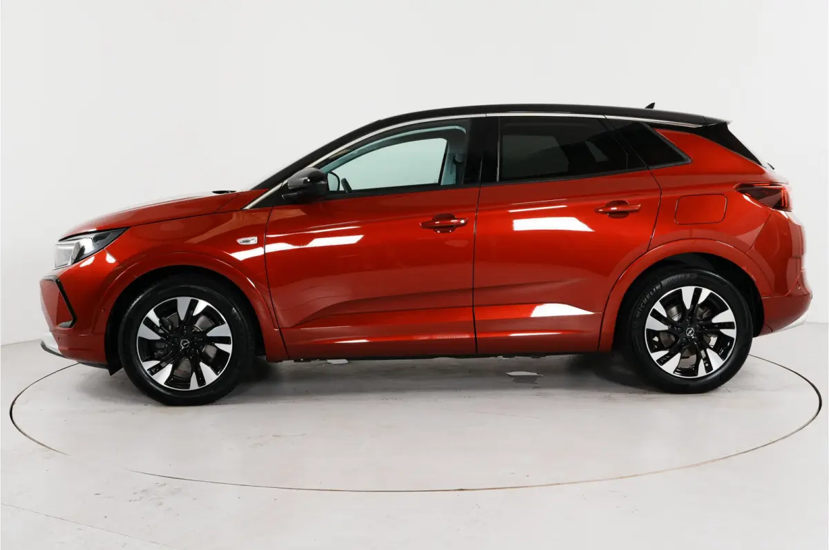 1.6 Turbo GS Line 225 pk PHEV | SOH 99% | AGR | 360° | Stl. verw. | Adaptive Cruise | El. achterklep |