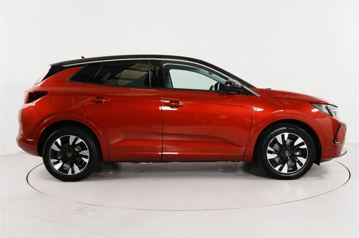 1.6 Turbo GS Line 225 pk PHEV | SOH 99% | AGR | 360° | Stl. verw. | Adaptive Cruise | El. achterklep |