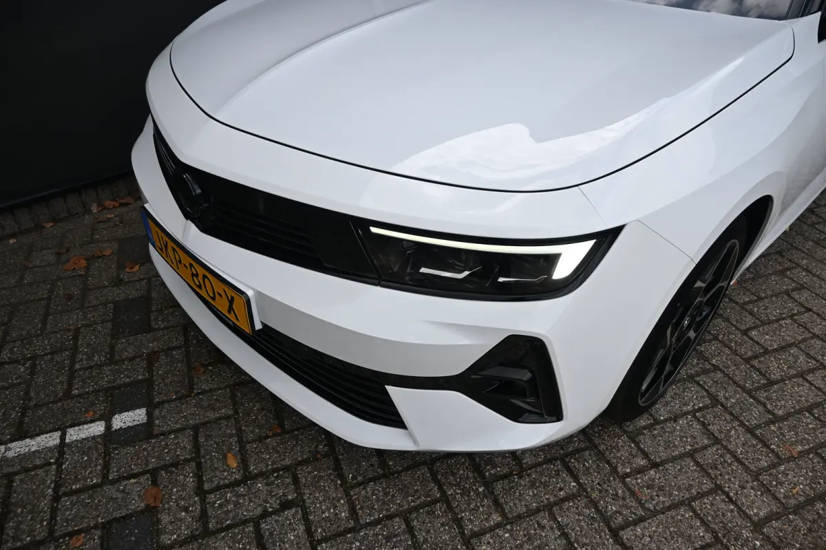 1.2 Turbo Hybrid GS Tot 8 Jaar Garantie! | Alcantara | Elektr. Stoelen | Intelli-Lux LED | Navigatie | Achteruitrijcamera | Adaptive Cruise | !!