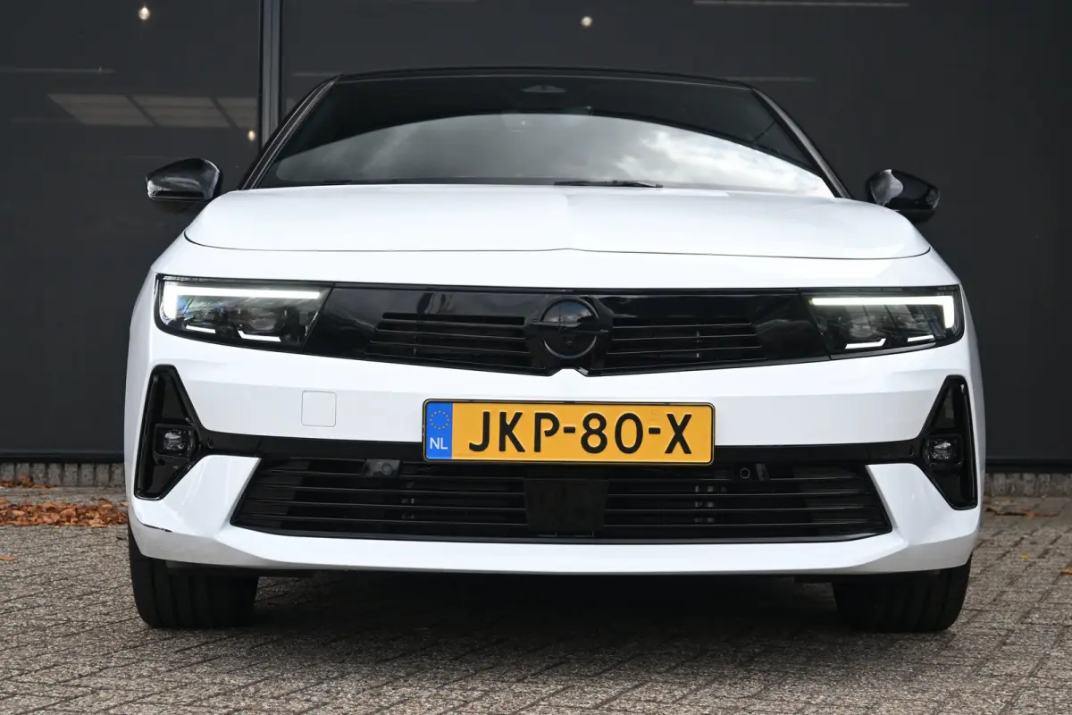 1.2 Turbo Hybrid GS Tot 8 Jaar Garantie! | Alcantara | Elektr. Stoelen | Intelli-Lux LED | Navigatie | Achteruitrijcamera | Adaptive Cruise | !!