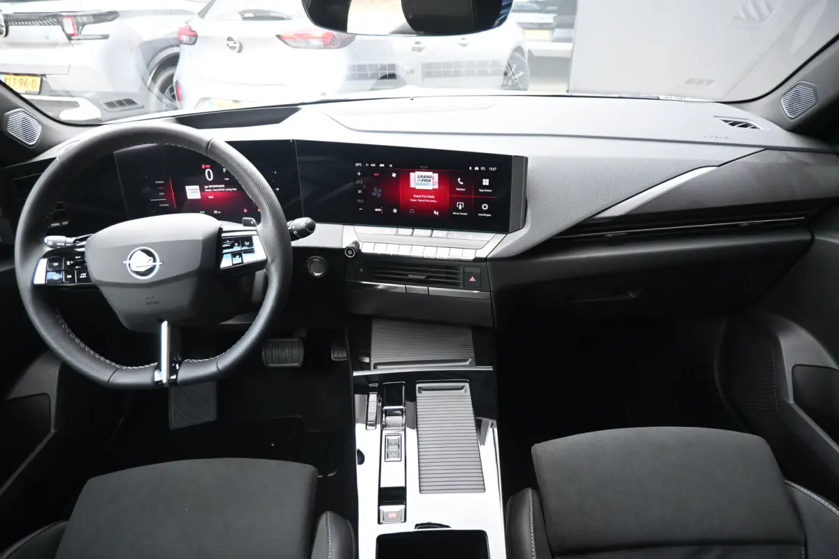 1.2 Turbo Hybrid GS Tot 8 Jaar Garantie! | Alcantara | Elektr. Stoelen | Intelli-Lux LED | Navigatie | Achteruitrijcamera | Adaptive Cruise | !!
