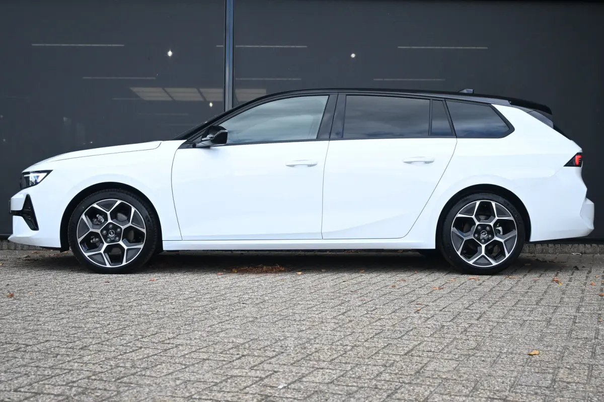 1.2 Turbo Hybrid GS Tot 8 Jaar Garantie! | Alcantara | Elektr. Stoelen | Intelli-Lux LED | Navigatie | Achteruitrijcamera | Adaptive Cruise | !!