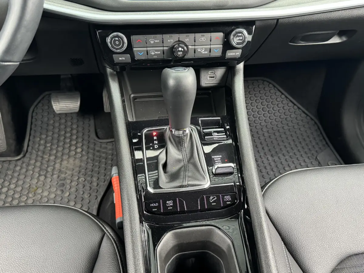 4xe 240 PLUG-IN HYBRID LIMITED I WINTERPAKKET I P-CAMERA I APPLE CARPLAY I ADAPTIVE CRUISE CONTROL