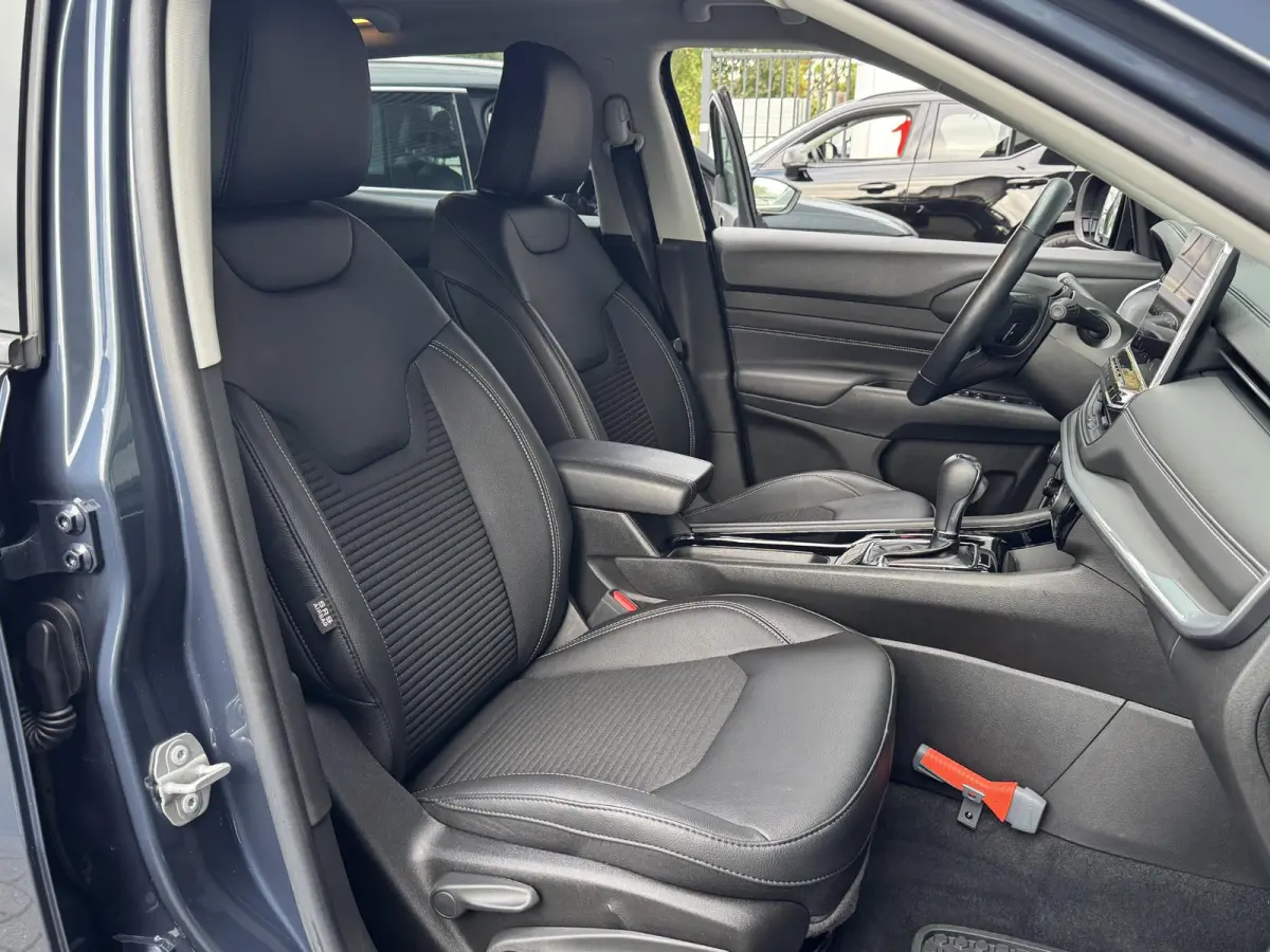 4xe 240 PLUG-IN HYBRID LIMITED I WINTERPAKKET I P-CAMERA I APPLE CARPLAY I ADAPTIVE CRUISE CONTROL