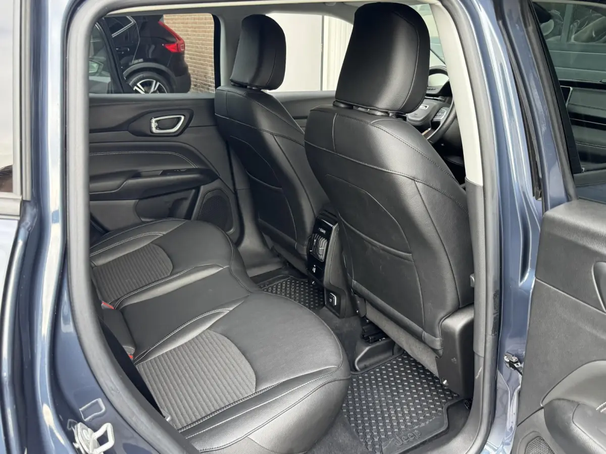 4xe 240 PLUG-IN HYBRID LIMITED I WINTERPAKKET I P-CAMERA I APPLE CARPLAY I ADAPTIVE CRUISE CONTROL