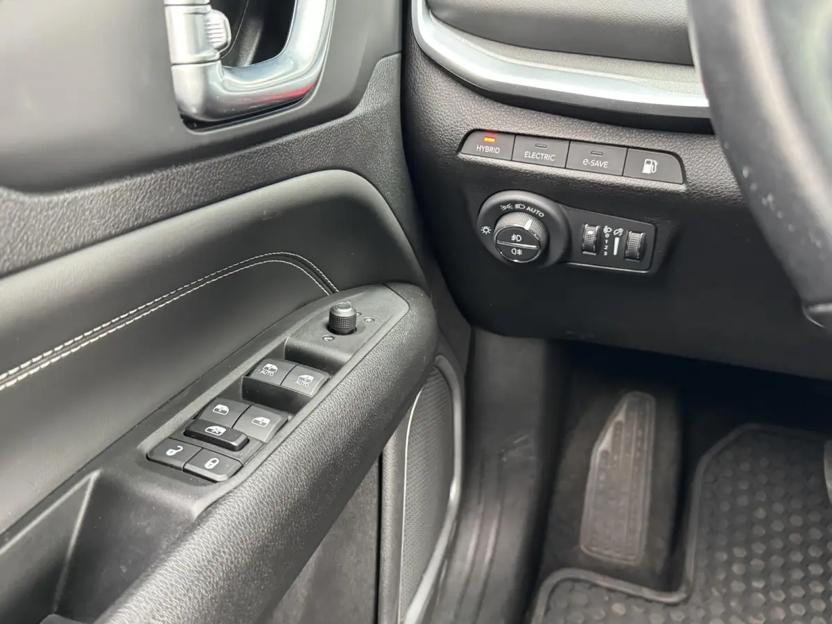 4xe 240 PLUG-IN HYBRID LIMITED I WINTERPAKKET I P-CAMERA I APPLE CARPLAY I ADAPTIVE CRUISE CONTROL