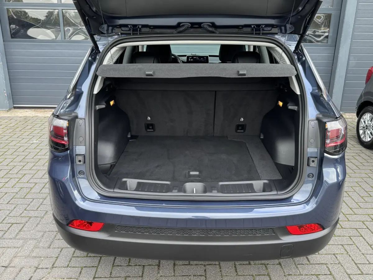 4xe 240 PLUG-IN HYBRID LIMITED I WINTERPAKKET I P-CAMERA I APPLE CARPLAY I ADAPTIVE CRUISE CONTROL