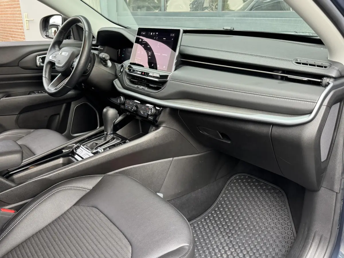 4xe 240 PLUG-IN HYBRID LIMITED I WINTERPAKKET I P-CAMERA I APPLE CARPLAY I ADAPTIVE CRUISE CONTROL