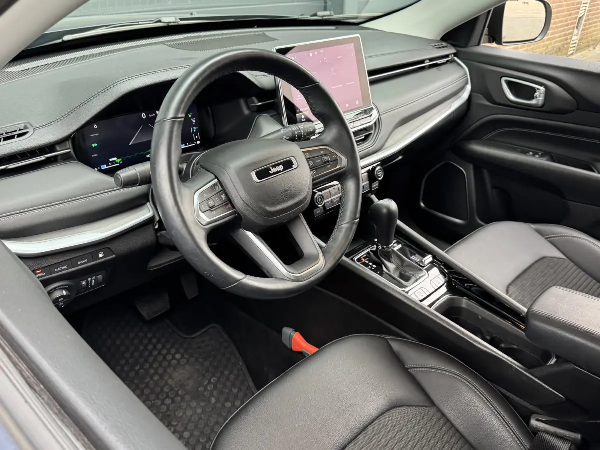 4xe 240 PLUG-IN HYBRID LIMITED I WINTERPAKKET I P-CAMERA I APPLE CARPLAY I ADAPTIVE CRUISE CONTROL