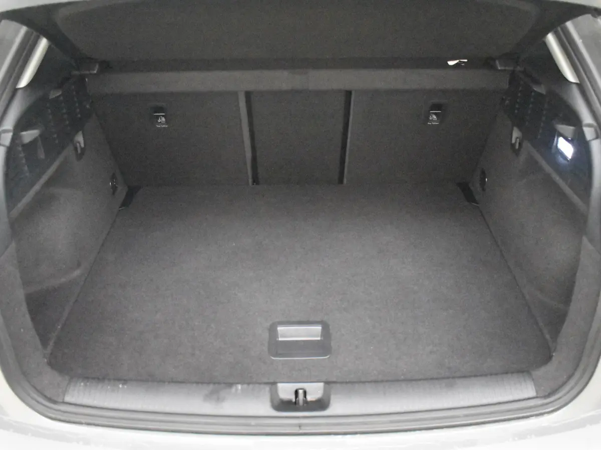30 TFSI S Edition l Panorama Dak | Keyless entry/start | Stoelverwarming | Dodehoek detectie | Elektr achterklep |DAB | LED | Navi | 18"LMV
