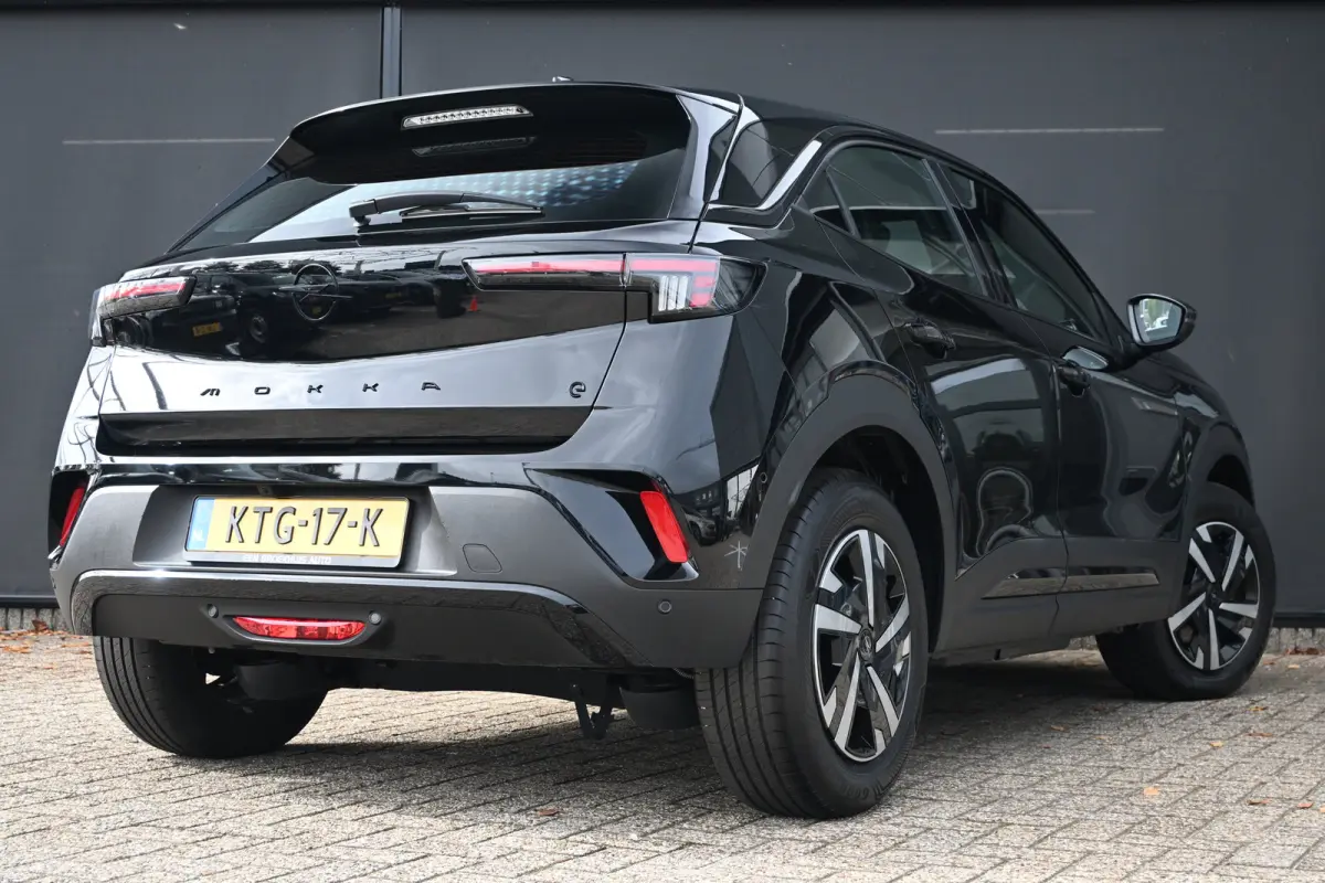 Edition 54 kWh 156pk | Navigatie | Climate Control | Dodehoekdetectie | Achteruitrijcamera | Draadloos Apple Carplay & Android Auto | !!