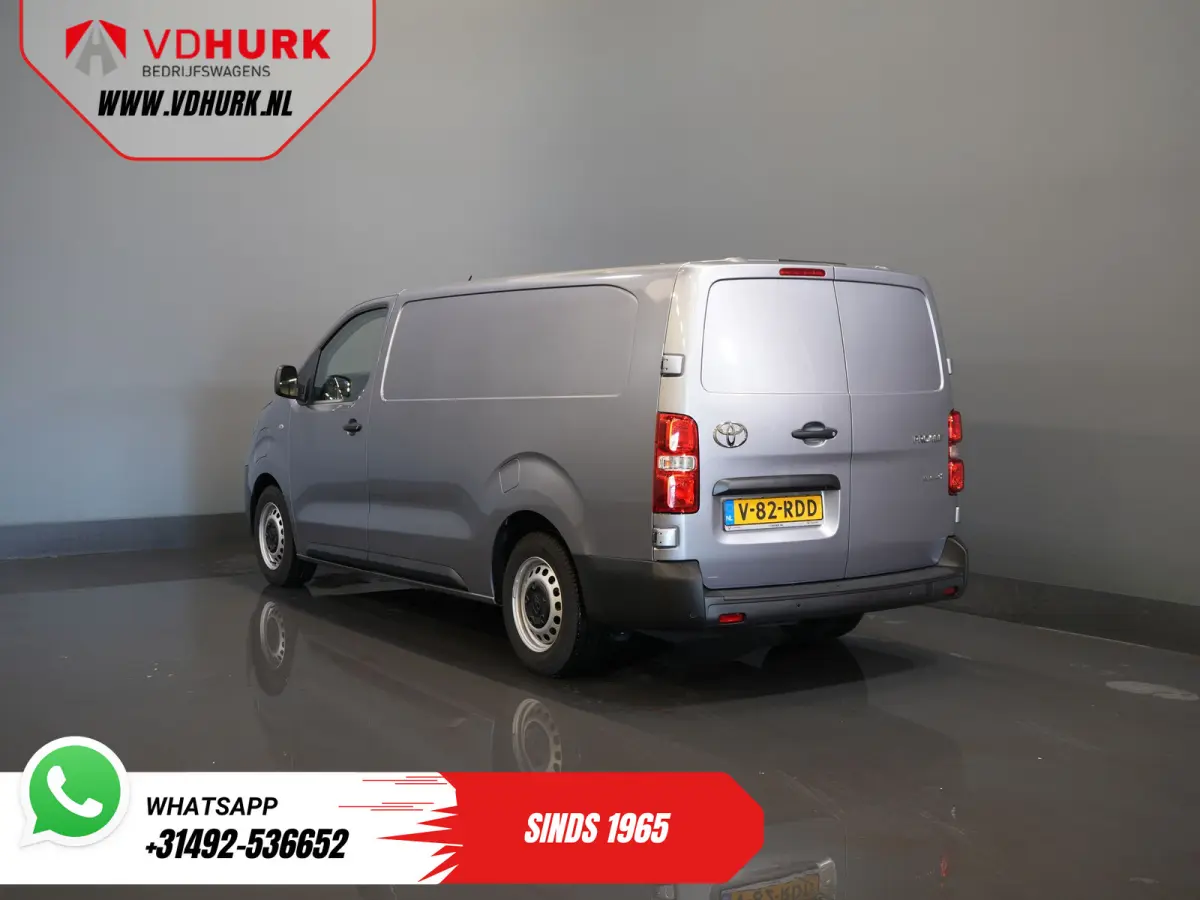 Worker L3 75 kWh 350 km WLTP Adapt.Cruise/ Stuurverw./ Snellader/ Carplay/ Camera/ PDC/ Airco