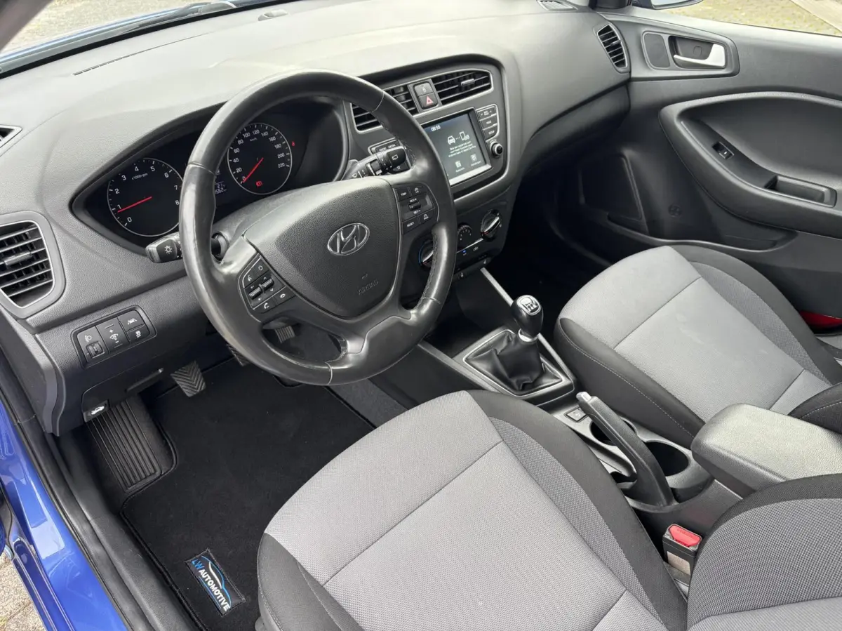 1.2 HP 84pk Comfort | Carplay | Camera | 16 inch | Stoel+stuurverwarming