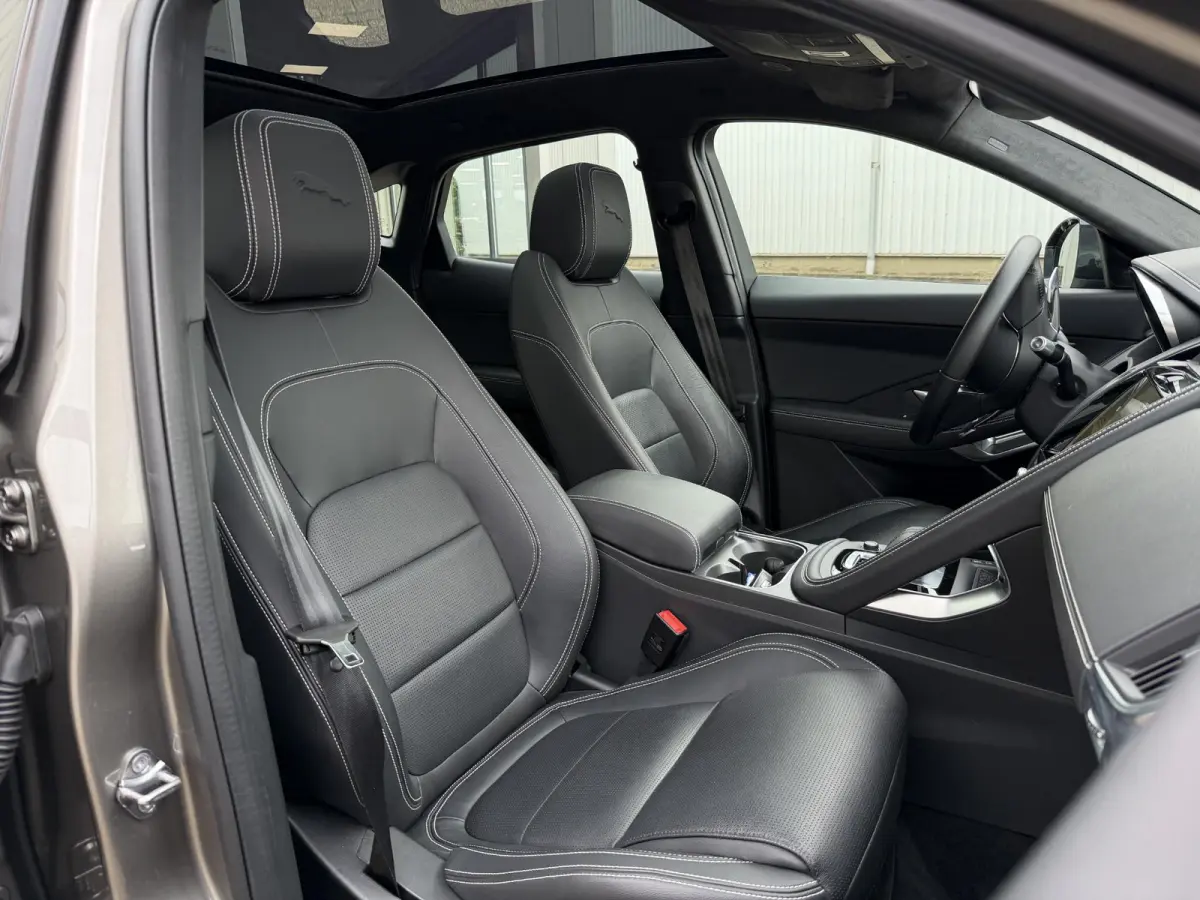1.5 P300e AWD R-Dynamic HSE | Leder/Carplay/3D-Camera/Memory/Meridian