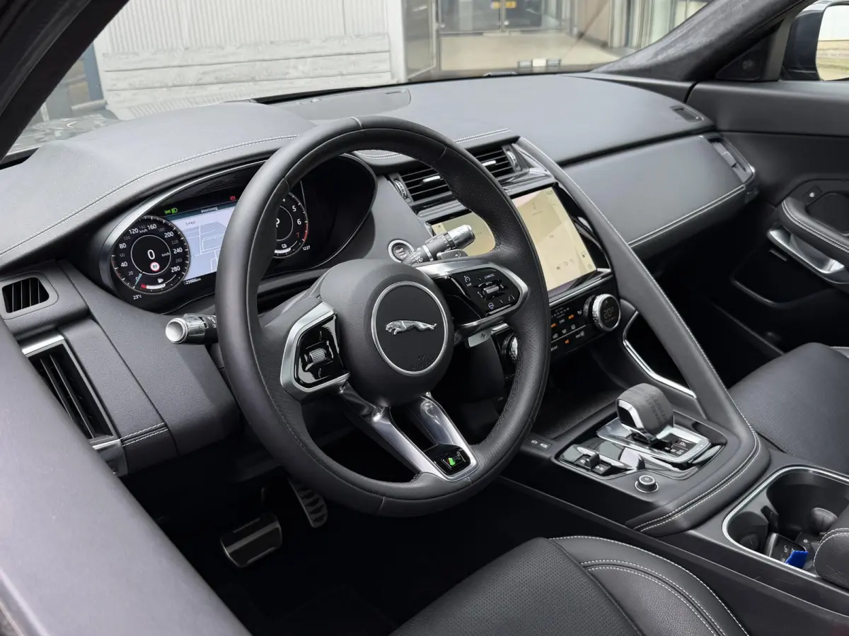 1.5 P300e AWD R-Dynamic HSE | Leder/Carplay/3D-Camera/Memory/Meridian