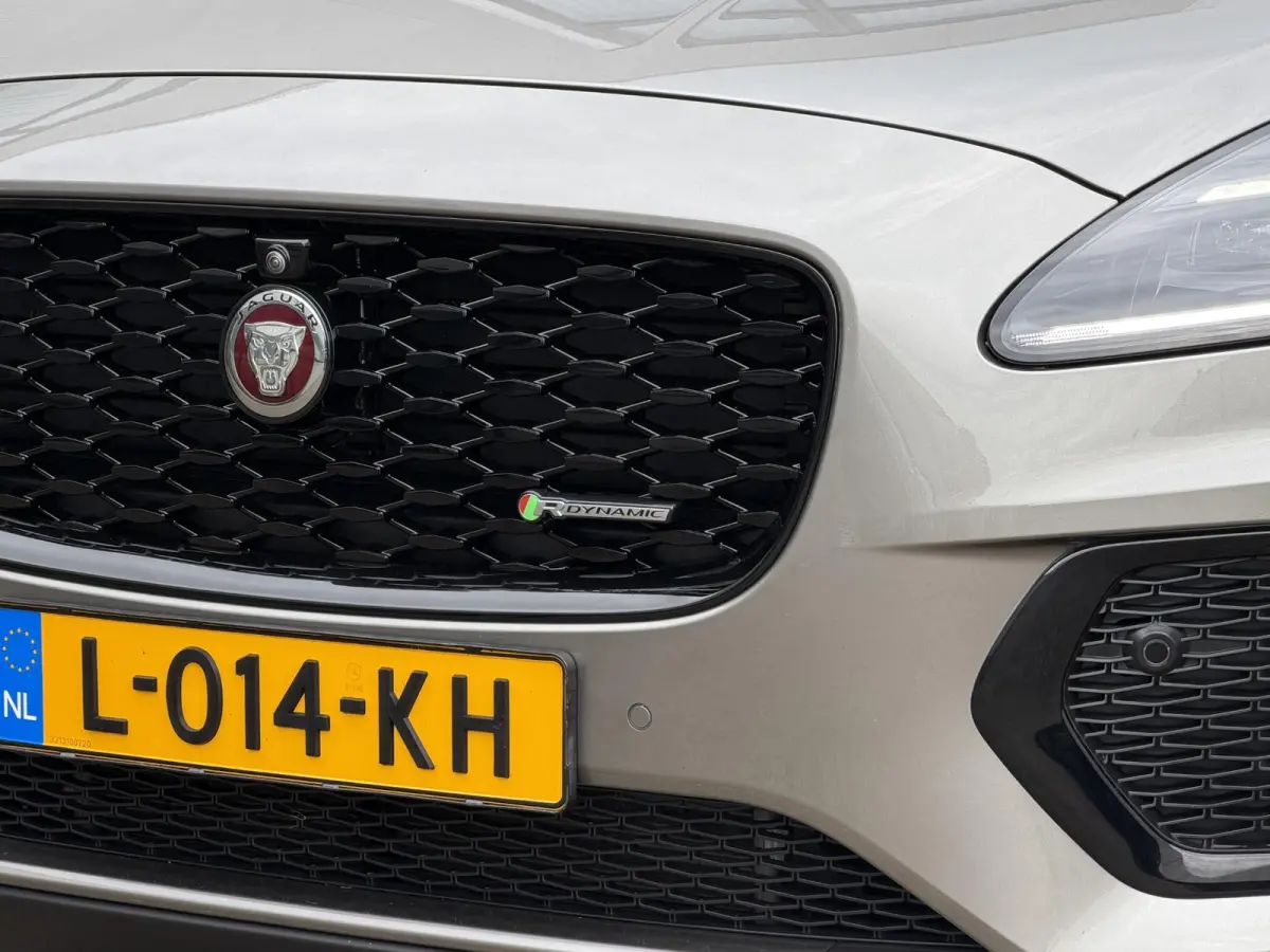 1.5 P300e AWD R-Dynamic HSE | Leder/Carplay/3D-Camera/Memory/Meridian