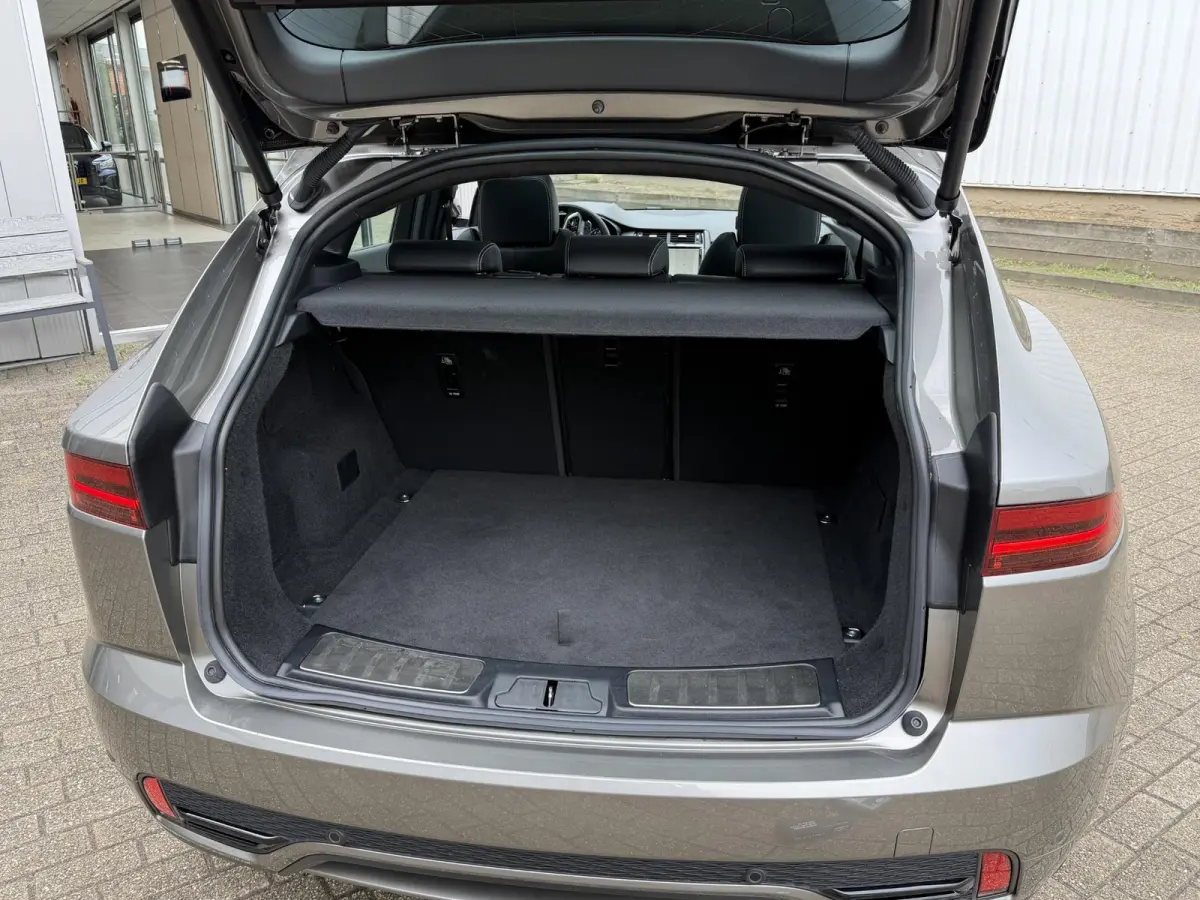 1.5 P300e AWD R-Dynamic HSE | Leder/Carplay/3D-Camera/Memory/Meridian