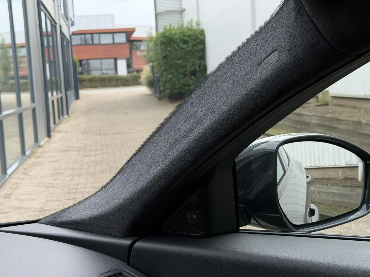 1.5 P300e AWD R-Dynamic HSE | Leder/Carplay/3D-Camera/Memory/Meridian