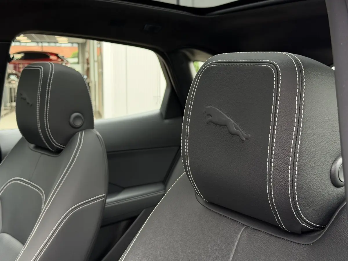 1.5 P300e AWD R-Dynamic HSE | Leder/Carplay/3D-Camera/Memory/Meridian