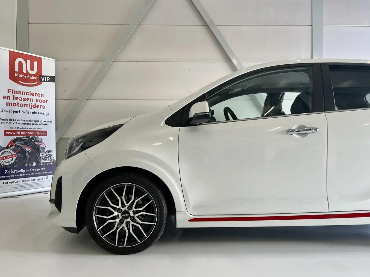 1.2 CVVT | GT-Line| Automaat | BLIS | Carplay