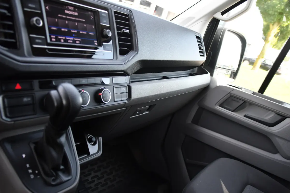 3.180 35 2.0 L3H2 DC PB Edition Camera, Cruise, Carplay, LED, 177pk, Automaat, Sensoren, Multimedia, Uniek!