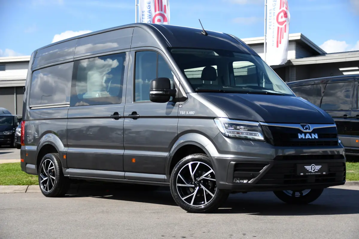 3.180 35 2.0 L3H3 DC PB Edition Camera, Cruise, Carplay, LED, Automaat, Stoelverwarming, Leder, Trekhaak, Sensoren, Uniek!