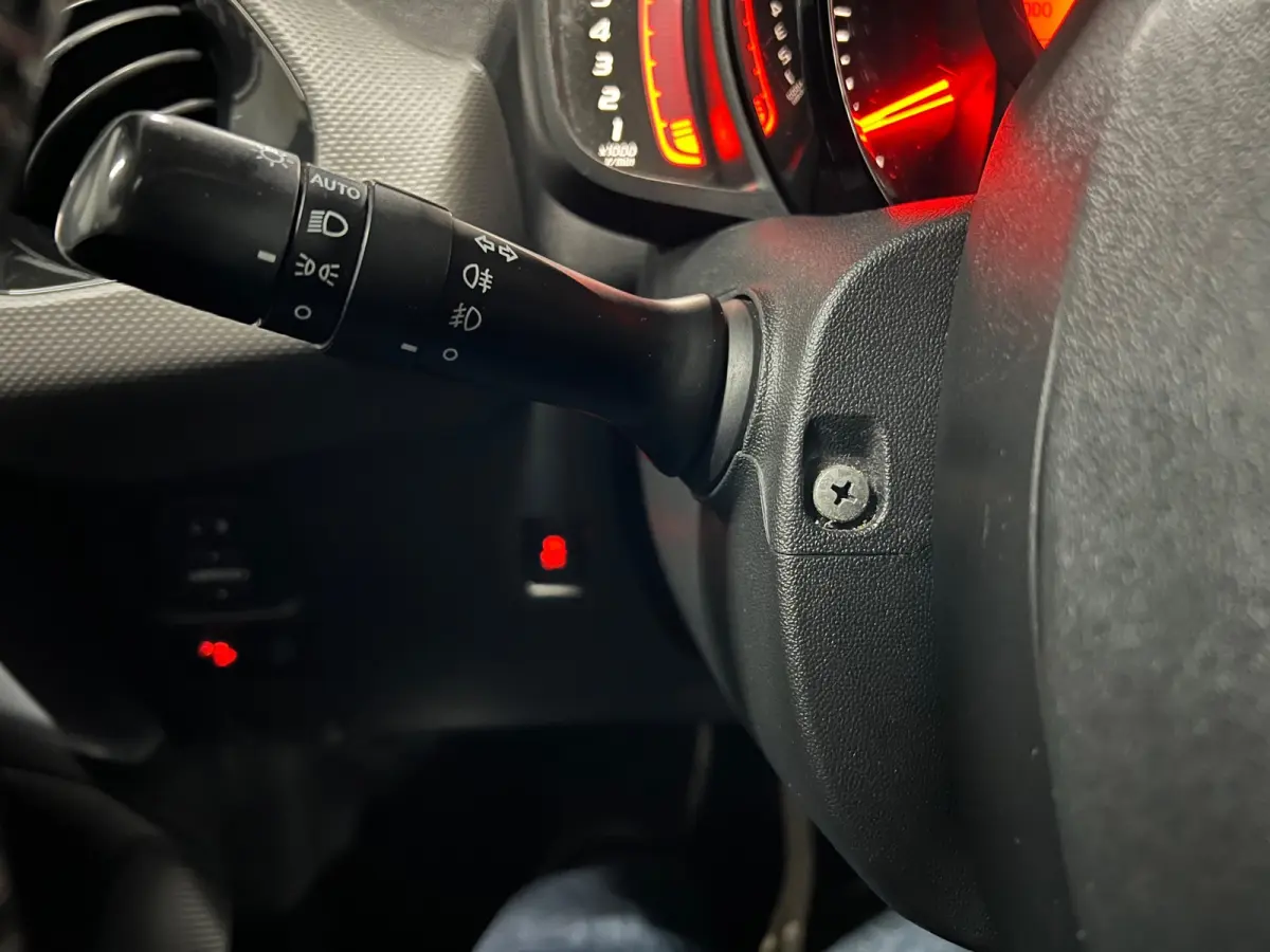 1.0 e-VTi Blue Lease Executive CAMERA / CARPLAY
